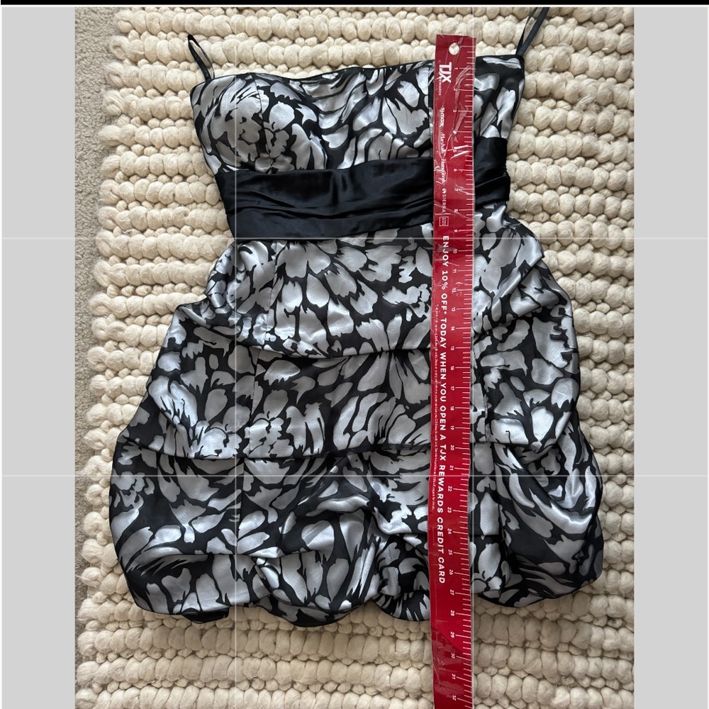 Strapless Prom Dress black and white dress beautiful new with out tags. - Picture 5 of 6